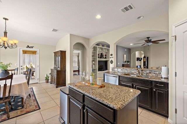 5717 Scenic Lake DR, Georgetown, TX 78626