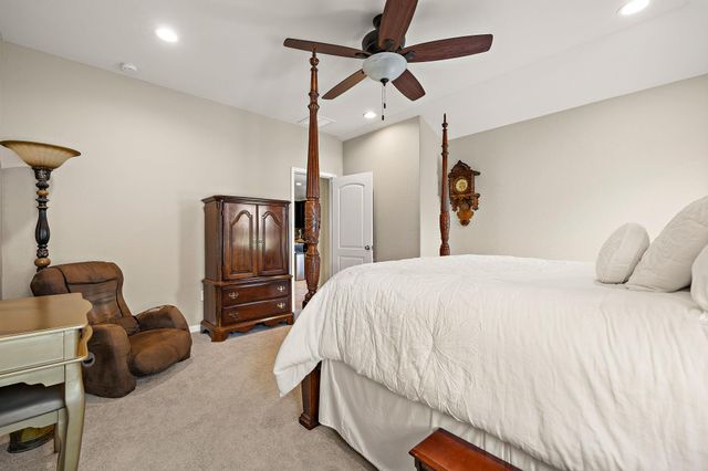 5717 Scenic Lake DR, Georgetown, TX 78626