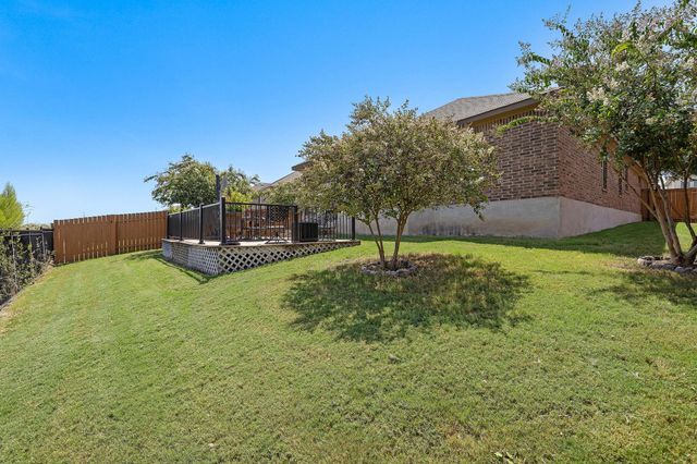 5717 Scenic Lake DR, Georgetown, TX 78626