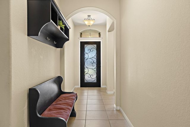 5717 Scenic Lake DR, Georgetown, TX 78626