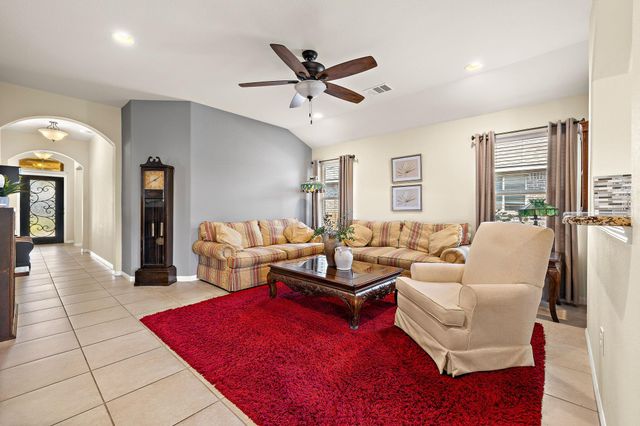 5717 Scenic Lake DR, Georgetown, TX 78626