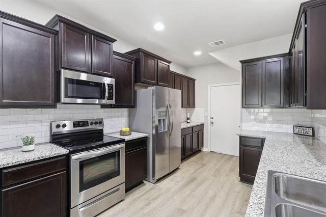 516 E Slaughter LN 2303, Austin, TX 78744