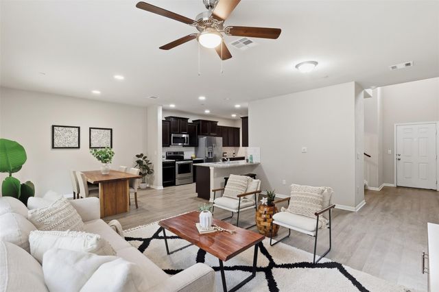 516 E Slaughter LN 2303, Austin, TX 78744