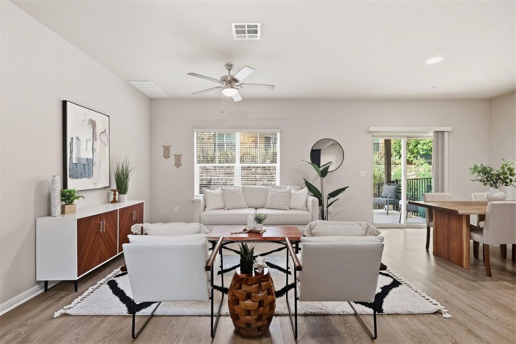 516 E Slaughter LN 2303, Austin, TX 78744