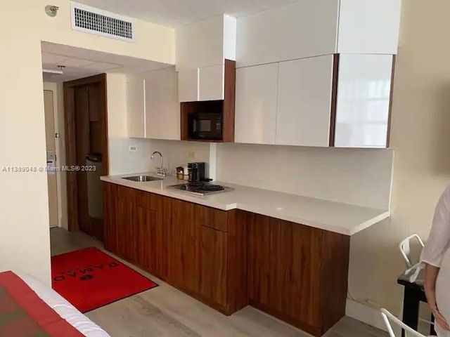 19201 Collins Ave 328, Sunny Isles Beach, FL 33160