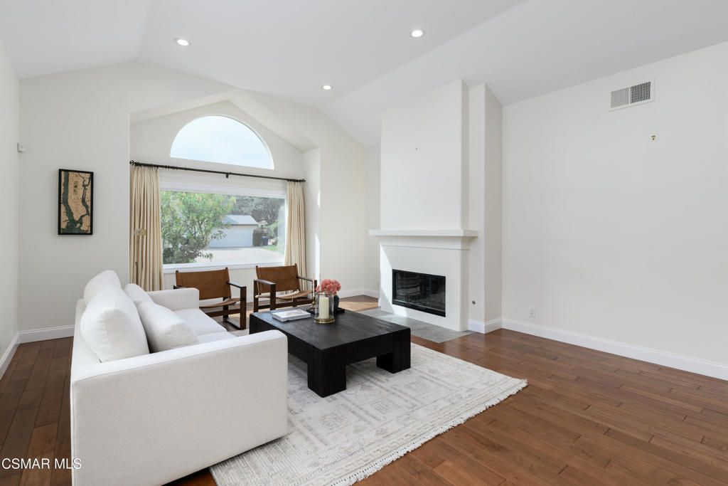 Image 27 of property listing at 5520 Grey Feather Court, Westlake Village, CA 91362