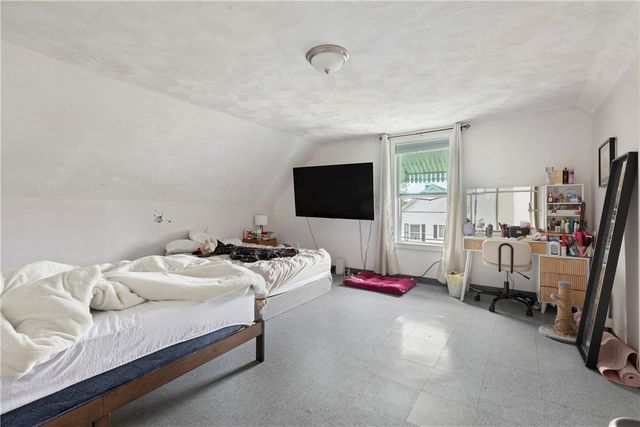 400 Benefit Street, Pawtucket, RI 02903