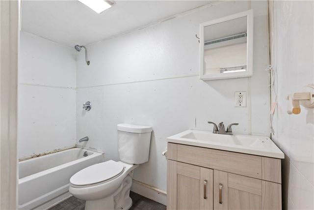 400 Benefit Street, Pawtucket, RI 02903