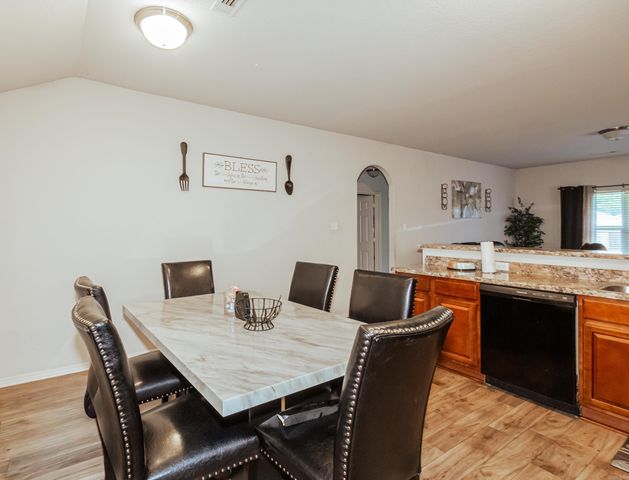 6081 Saddle Hill Drive, Shannon Hills, AR 72002