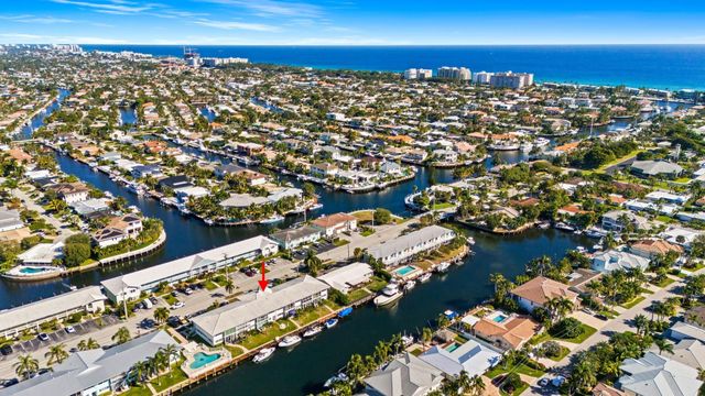 2400 NE 36th Street 3, Lighthouse Point, FL 33064