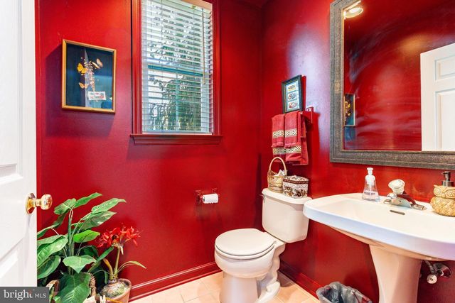 602 DUNBURRY DR, Ambler, PA 19002