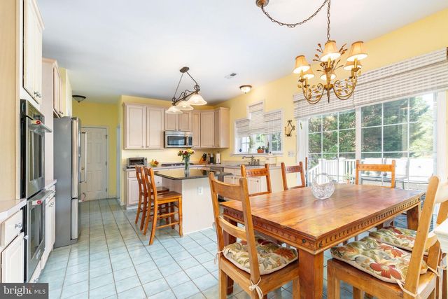 602 DUNBURRY DR, Ambler, PA 19002