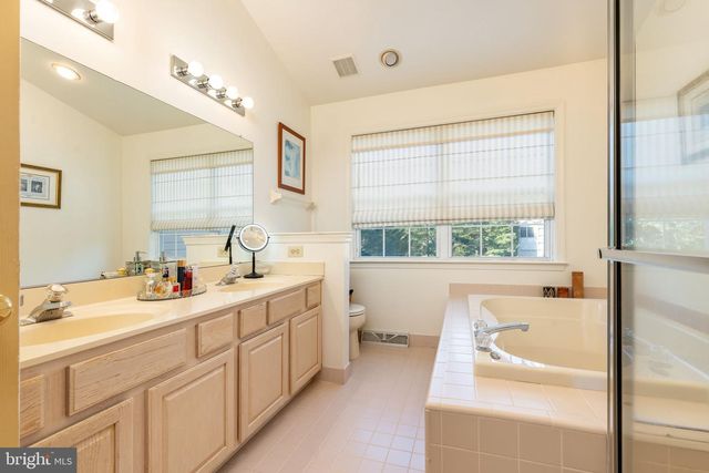 602 DUNBURRY DR, Ambler, PA 19002