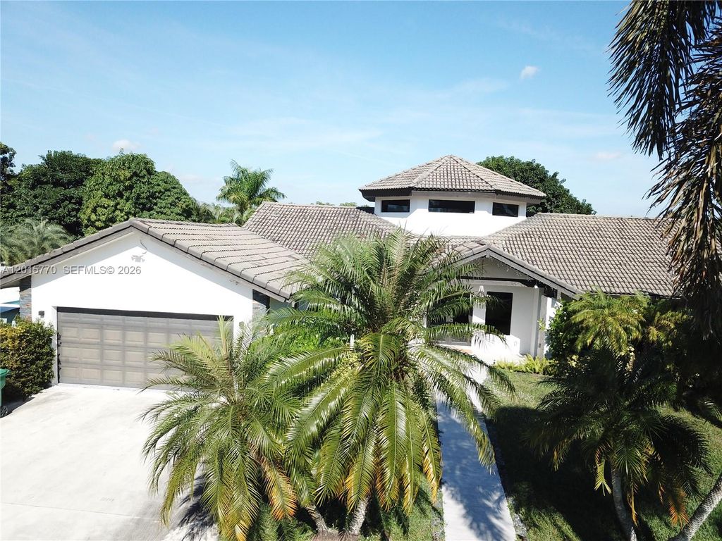 18901 SW 50th ST, Southwest Ranches, FL 33332