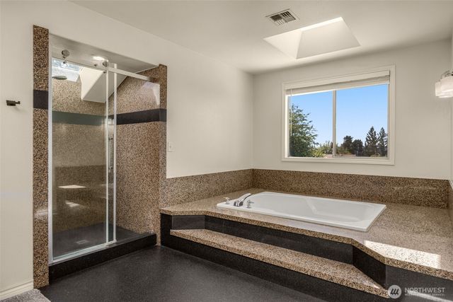 20503 96th Way S, Kent, WA 98031