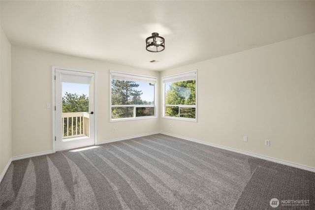20503 96th Way S, Kent, WA 98031