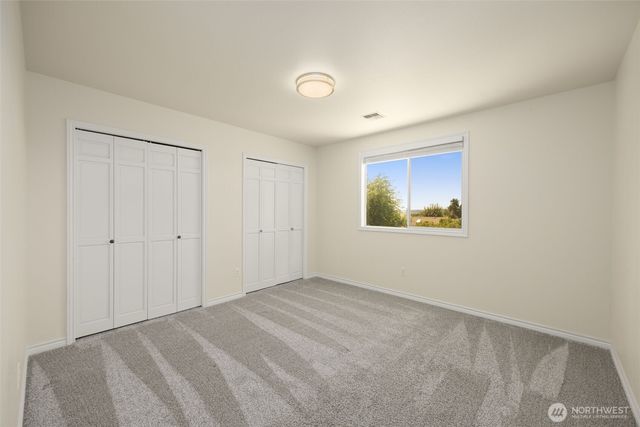 20503 96th Way S, Kent, WA 98031