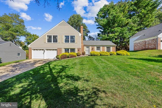 9013 WANDERING TRAIL DR, Potomac, MD 20854