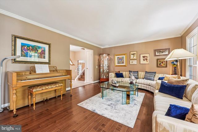 9013 WANDERING TRAIL DR, Potomac, MD 20854