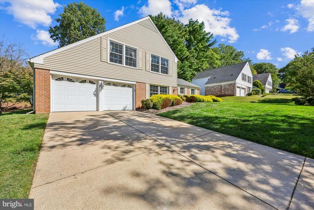 9013 WANDERING TRAIL DR, Potomac, MD 20854