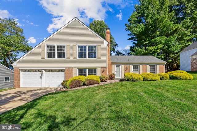 9013 WANDERING TRAIL DR, Potomac, MD 20854