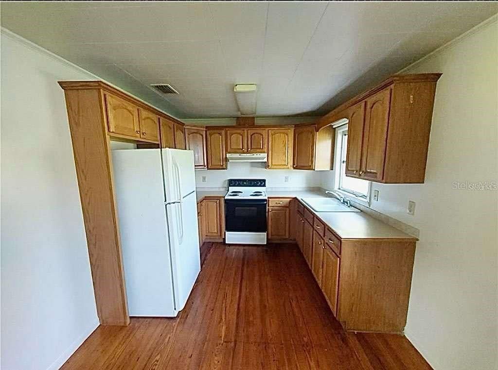 Image 2 of property listing at 1551 NE 29TH STREET, Ocala, FL 34479