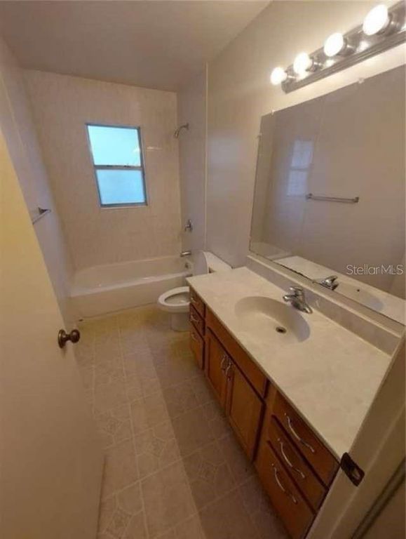 Image 5 of property listing at 1551 NE 29TH STREET, Ocala, FL 34479