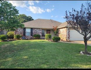 10911 E 118th Court North, Collinsville, OK 74021