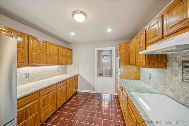 3313 Fairway Street, Claremore, OK 74019