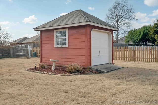 3313 Fairway Street, Claremore, OK 74019