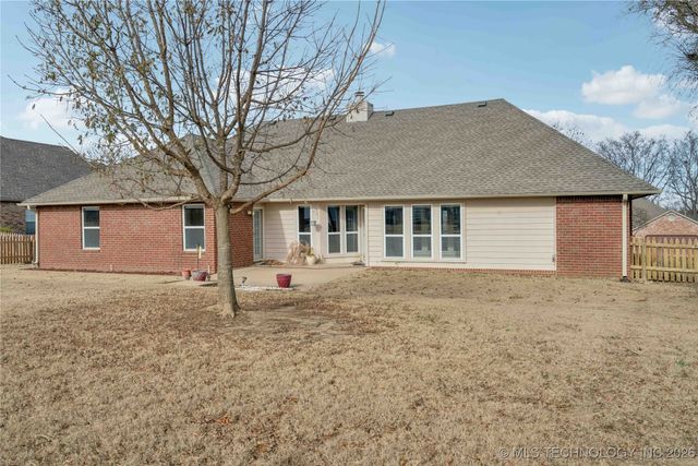 3313 Fairway Street, Claremore, OK 74019