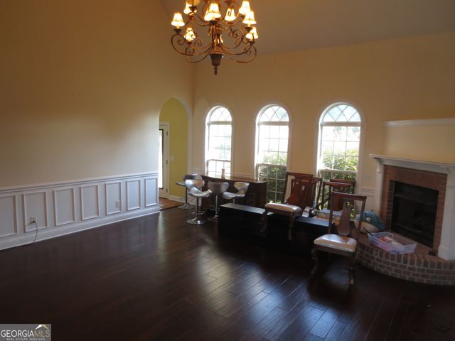 184 Giles Road, Warner Robins, GA 31093