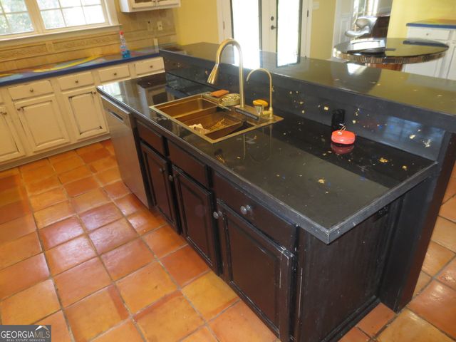 184 Giles Road, Warner Robins, GA 31093