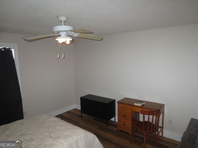 184 Giles Road, Warner Robins, GA 31093