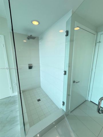 460 NE 28th St 1907, Miami, FL 33137