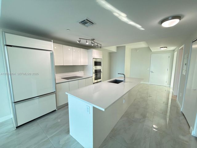 460 NE 28th St 1907, Miami, FL 33137
