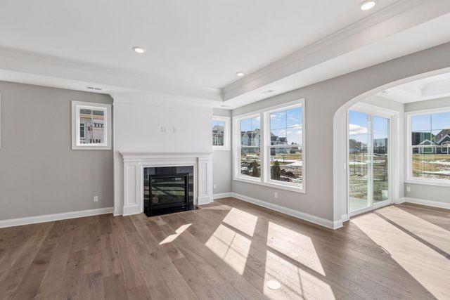 48 Spring Farm Road, North Oaks, MN 55127