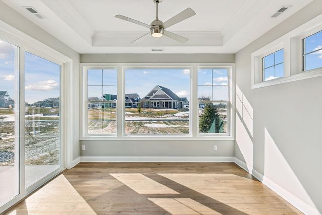 48 Spring Farm Road, North Oaks, MN 55127