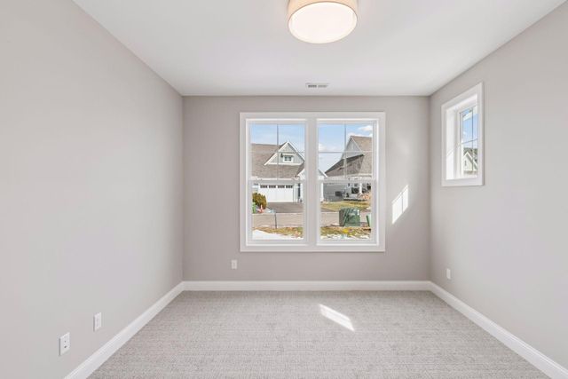 48 Spring Farm Road, North Oaks, MN 55127