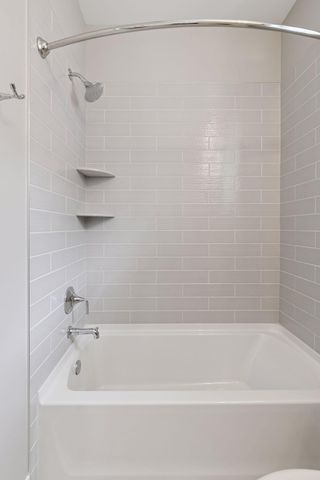 48 Spring Farm Road, North Oaks, MN 55127