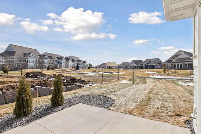 48 Spring Farm Road, North Oaks, MN 55127