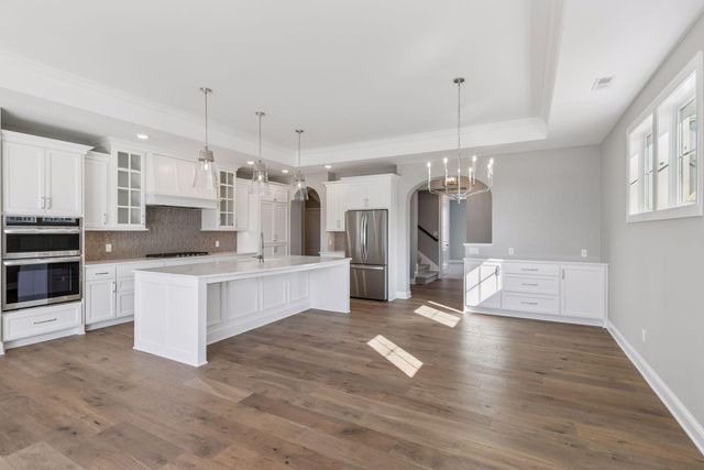 48 Spring Farm Road, North Oaks, MN 55127