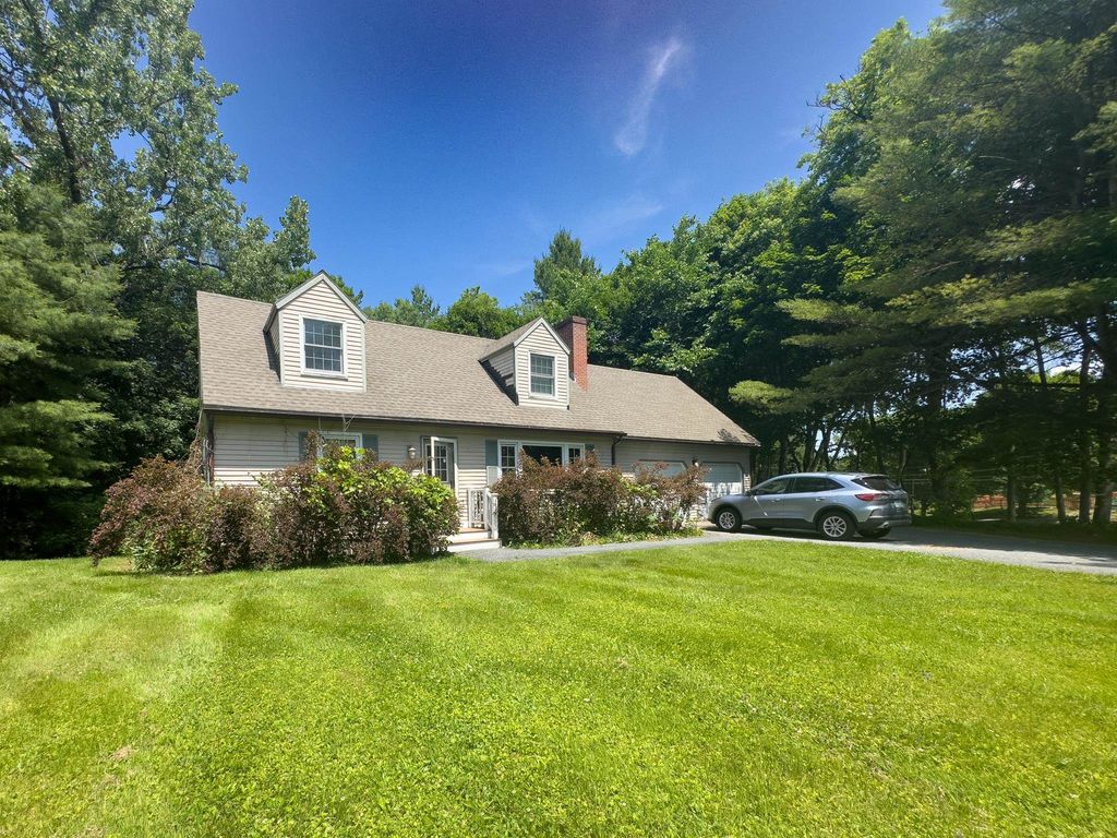 1 Wyeth Farm Circle, Lebanon, NH 03784