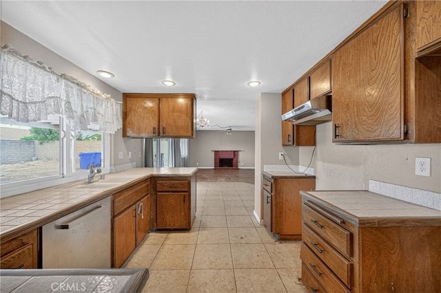 1475 Diego Way, Upland, CA 91786