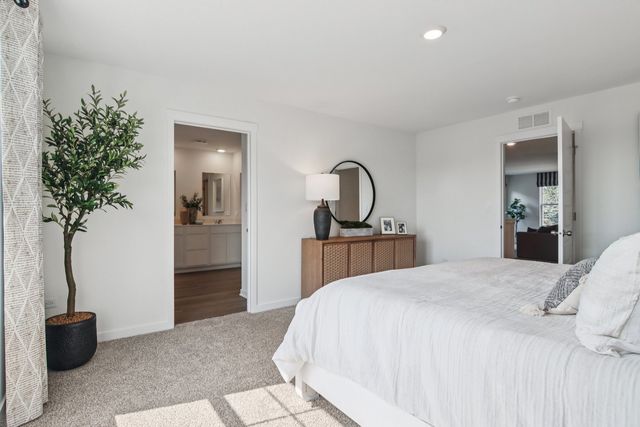 1263 Wildflower Lane, Bartlett, IL 60103