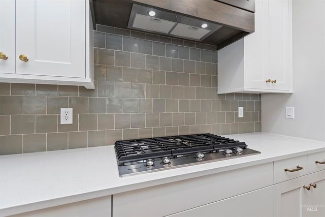 7082 W Newton St, Eagle, ID 83616