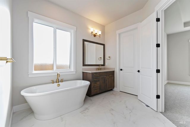 7082 W Newton St, Eagle, ID 83616