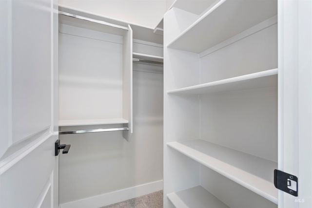 7082 W Newton St, Eagle, ID 83616