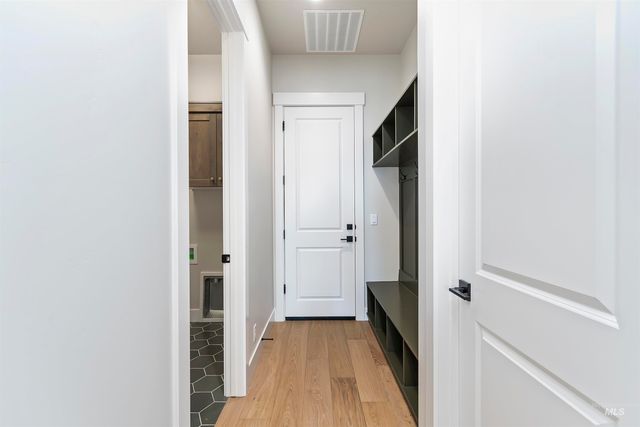 7082 W Newton St, Eagle, ID 83616