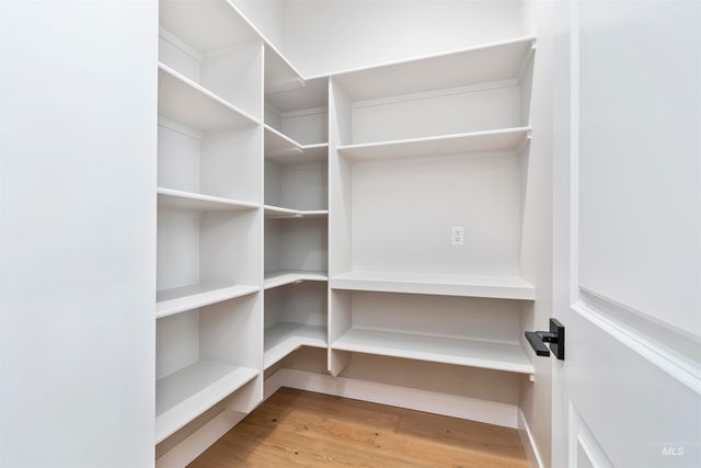 7082 W Newton St, Eagle, ID 83616